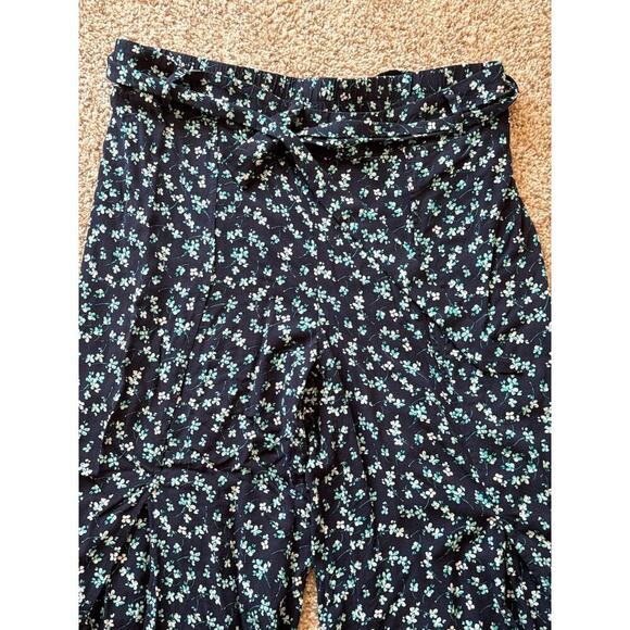 J. Jill Palazzo Wide Leg, lightweight Navy Blue with Flowers, capri pants. Lg - Picture 6 of 10